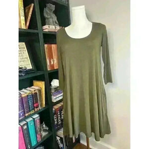 Lulu's Hunter Green Shift Dress Women's Size Small